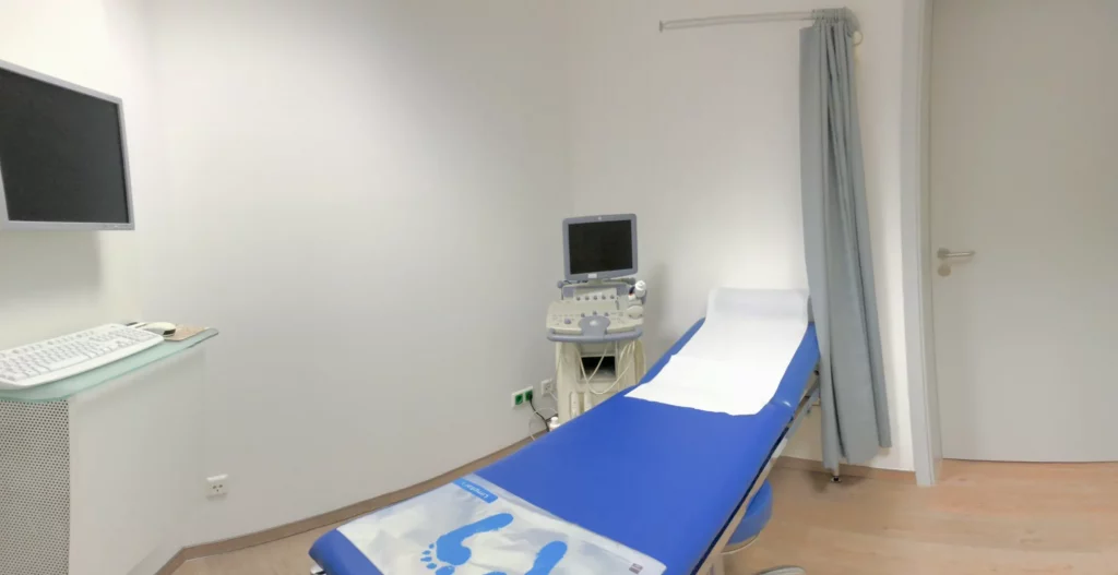 Praxis-Koblenzer-Strasse-Raum